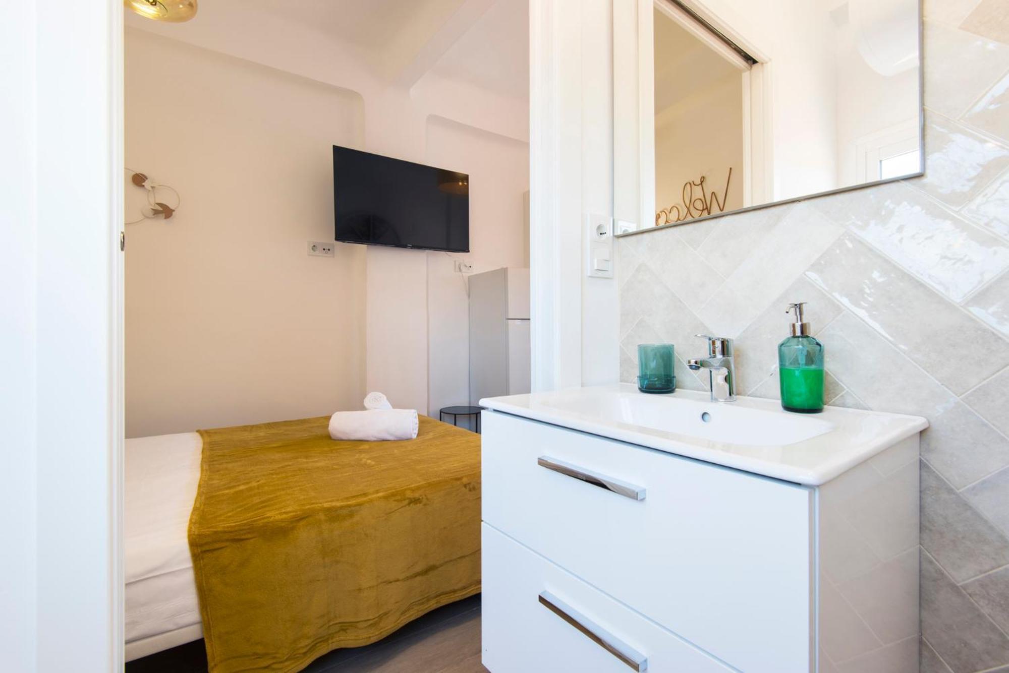 Apartment Malaga Tour Museums Constitucion Square المظهر الخارجي الصورة